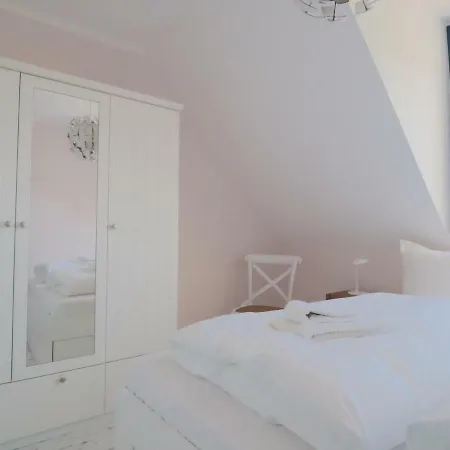 Haus Emilia Fewo 6 Daire Neu Gaarz